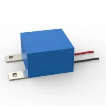 Aplicar al microtransformador de corriente de medición de potencia