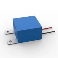 Aplicar al microtransformador de corriente de medición de potencia