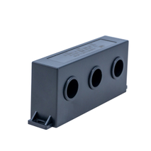 Transformador de corriente trifásico para protección de motores.